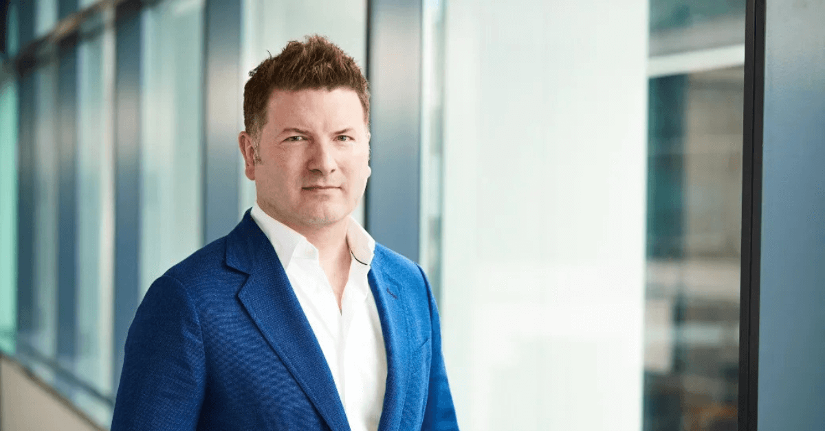 Seven has commissioned Caught in the Middle, a new large-scale quiz format created by John de Mol’s Talpa Studios and produced in Australia by Eureka Productions in partnership with Talpa. The show puts two contestants in the centre of a giant LED arena surrounded by 100 opponents, racing through 15 questions to eliminate rivals before anyone reaches the middle and steals the cash jackpot.